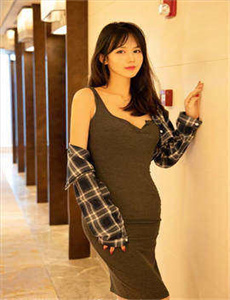 把舌头伸进去添我的批真舒服视频-女人上厕正面现B毛图片